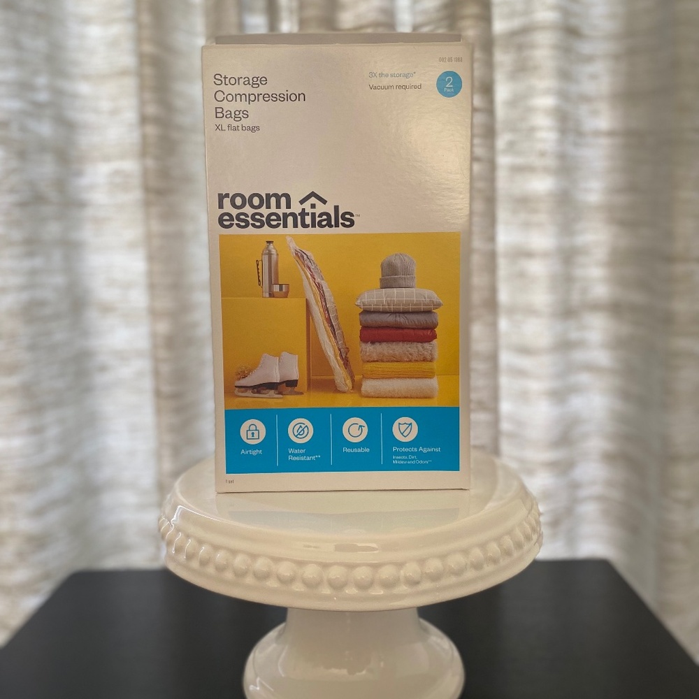 Room Essentials ((Storage Compression Bags))